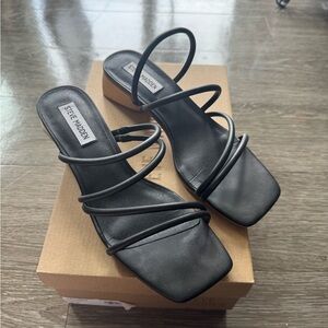 Steve Madden Elegant Black Strappy Sandals